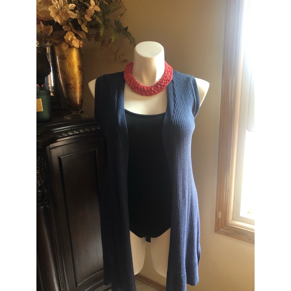 Sleeveless Sweater Vest Shrug